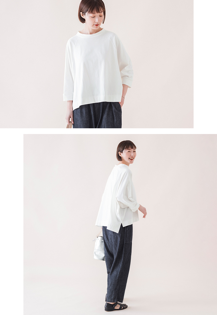 &yarn　ラグランワイドTシャツ(オフホワイト)　上半身前と斜め後ろ全身