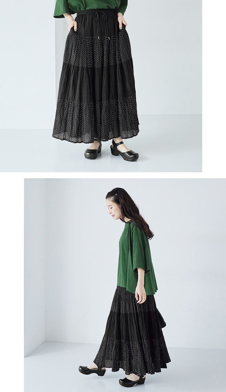 【&yarn】ドットティアードスカート（ブラック）・ギャザー5分袖Tシャツ（グリーン）／トップスインカット・横カット