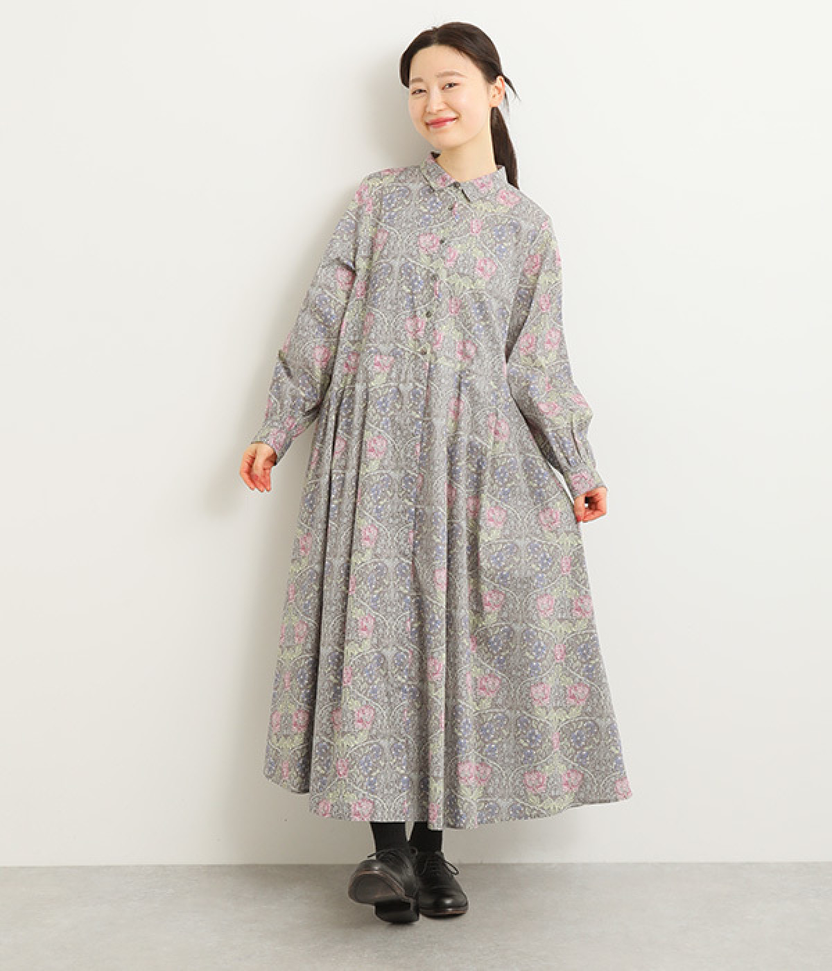 リバティプリントワンピース(グレー系-ONESIZE)