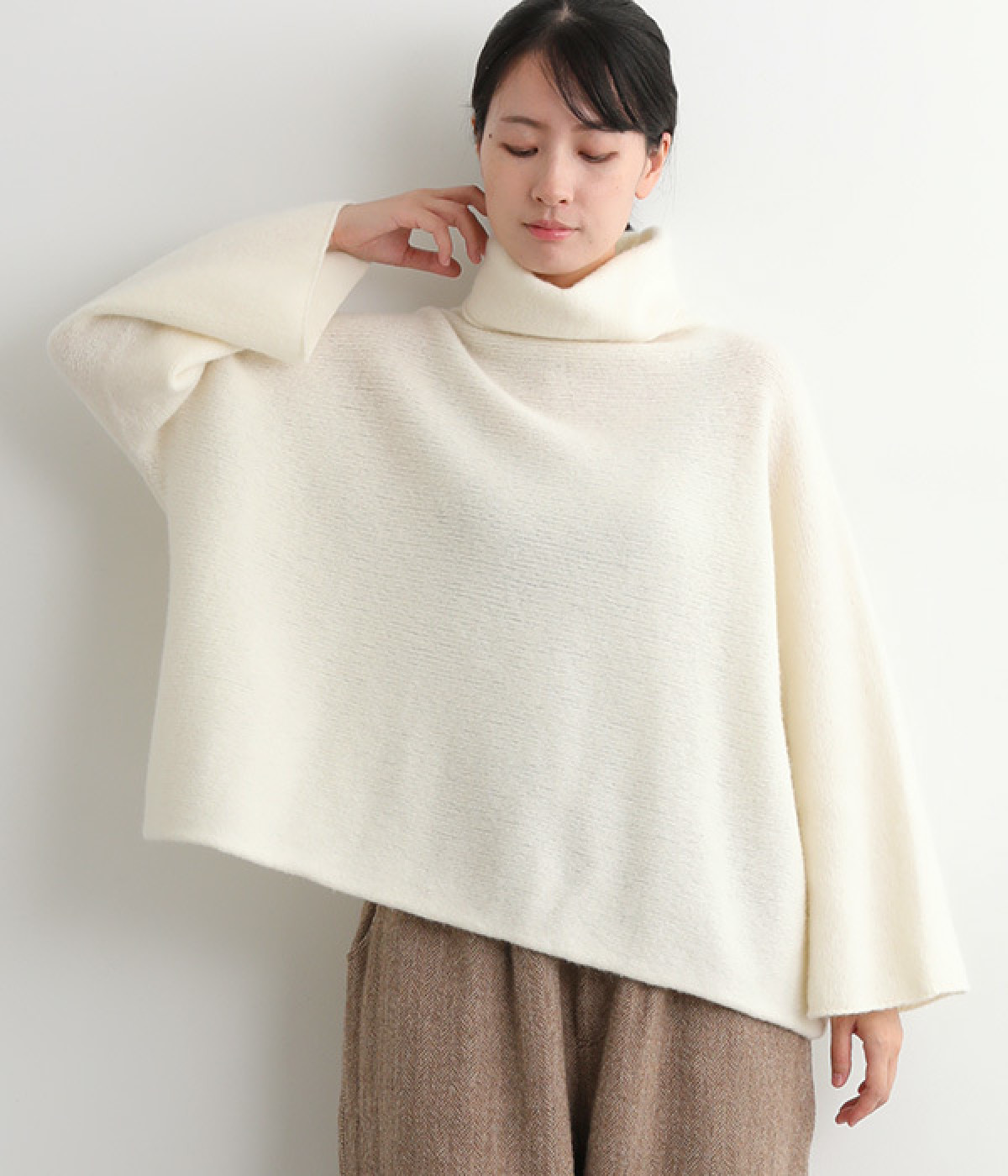 ナチュラルウールニット　横編みタートルプルオーバー(アイボリー-ONESIZE)