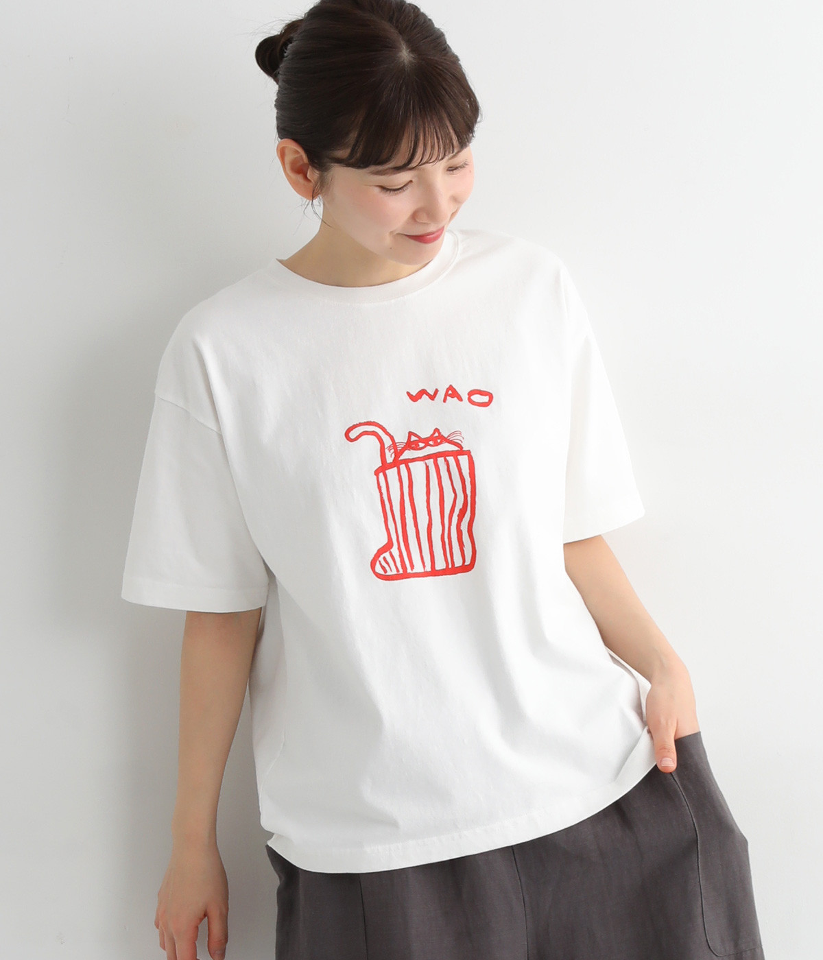 【maboさんコラボ】プリントTシャツ　Wao(オフ×レッド-ONESIZE)