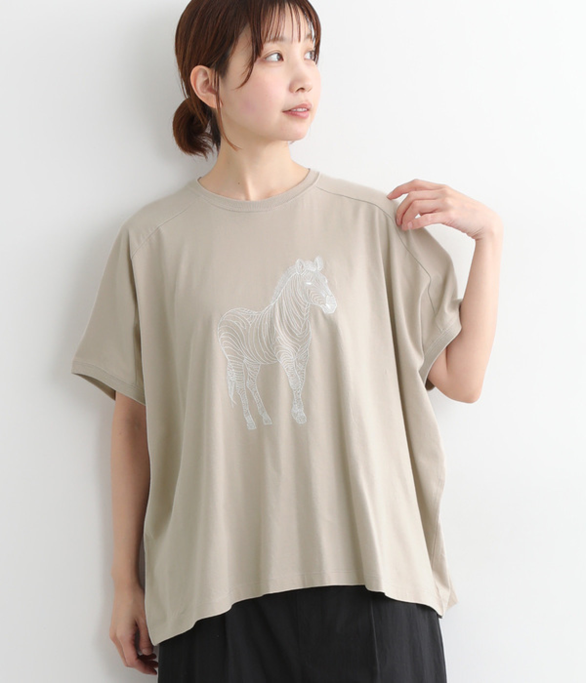 コットン天竺刺繍変形ワイドＴシャツ　しまうま(グレー-ONESIZE)