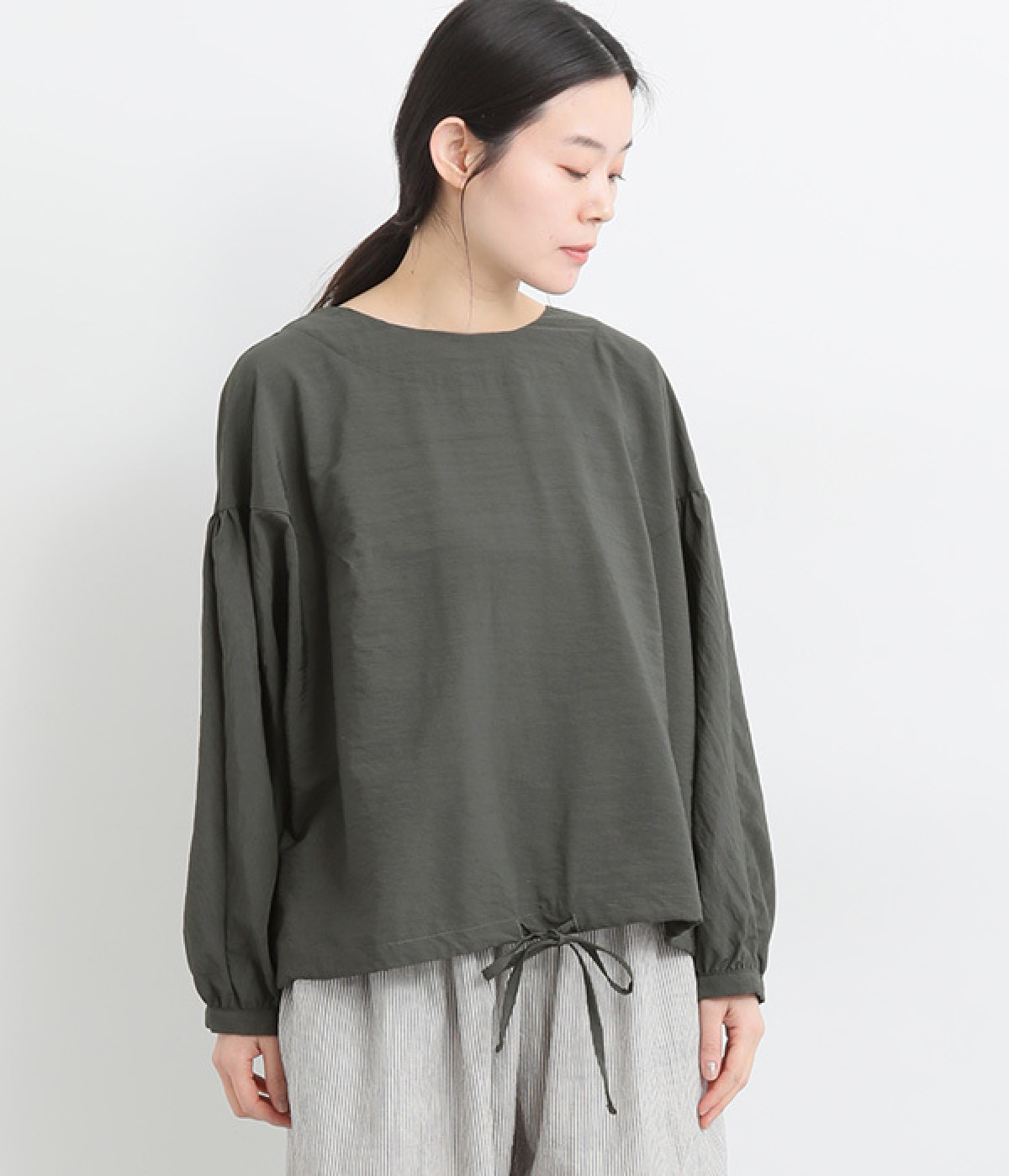 レーヨンナイロンvintagewash加工ギャザー裾絞りドルマンブラウス(チャコール-ONESIZE)
