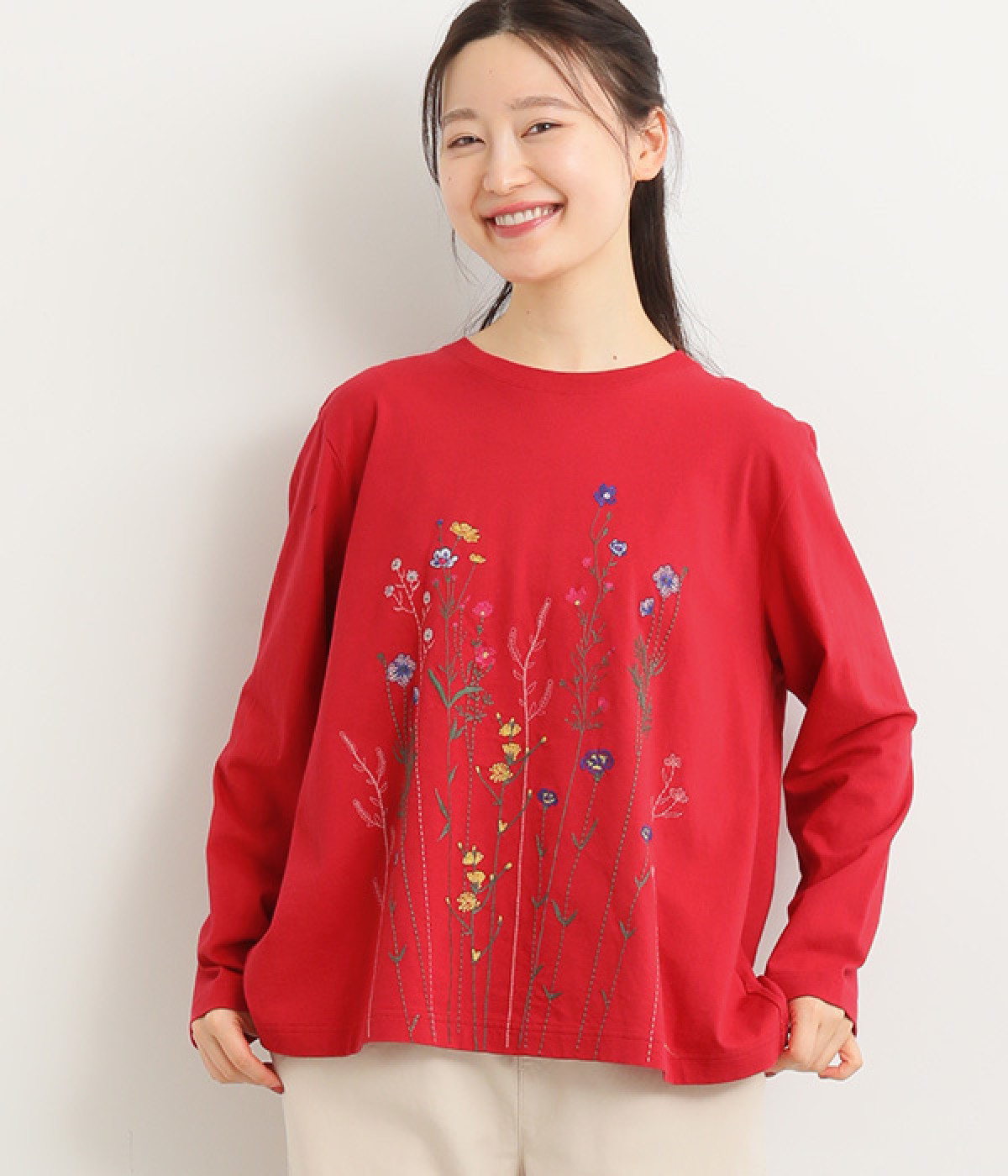 21番手OE天竺ブルーミングフラワー刺繍ロングスリーブカットソー(レッド-ONESIZE)