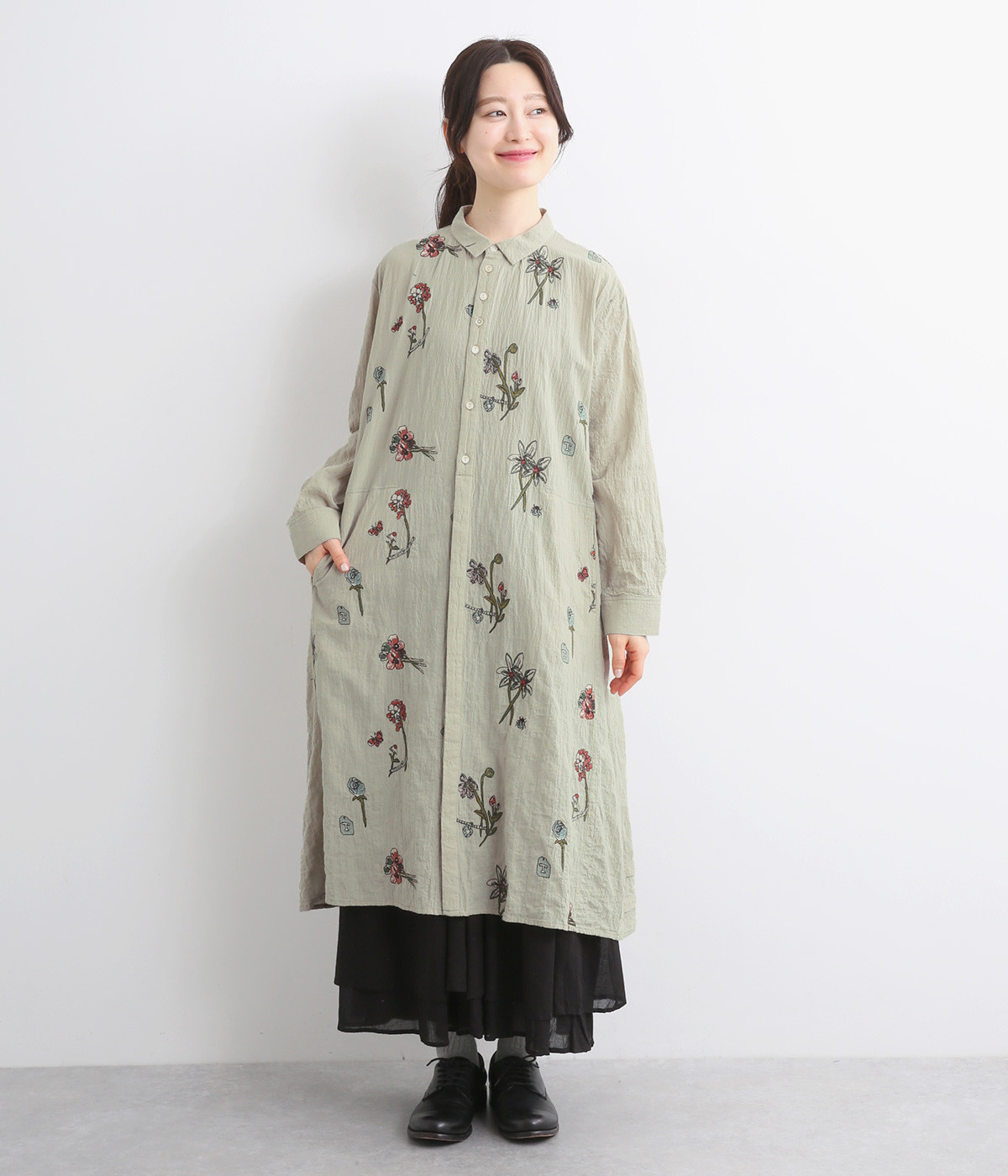 SUPER HAKKA×庄島歩音コットンシャーリング｢Tiny flowers｣刺繍ワンピース(ベージュ-ONESIZE)