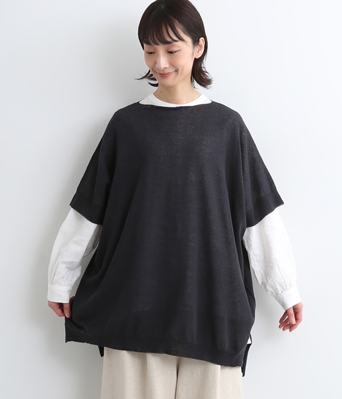 リネンコットン　ワイトプルオーバー(ブラック-ONESIZE)