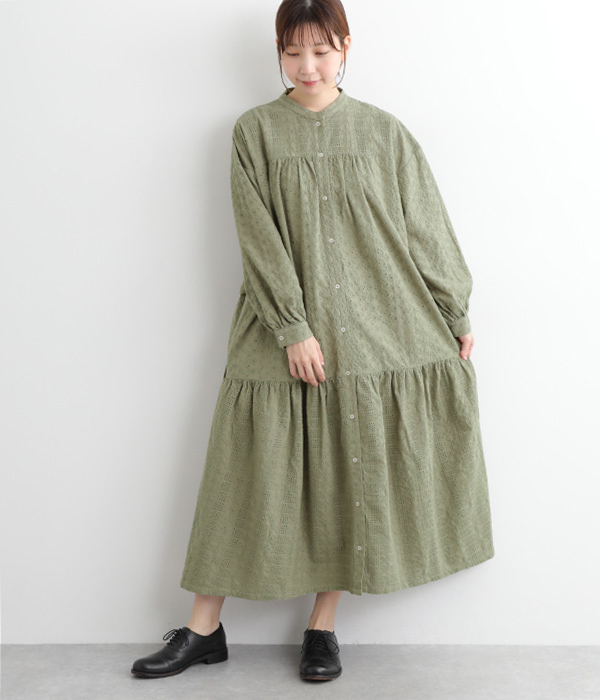 コットン刺繍レースオーバーダイワンピース(カーキ-ONESIZE)