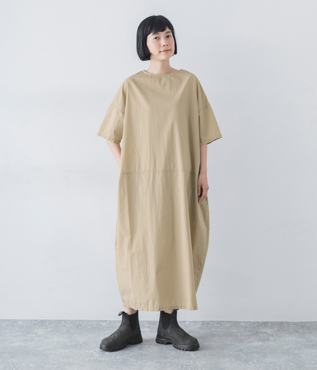 撥水加工コットンナイロン　コクーンワンピース(ベージュ-ONESIZE)