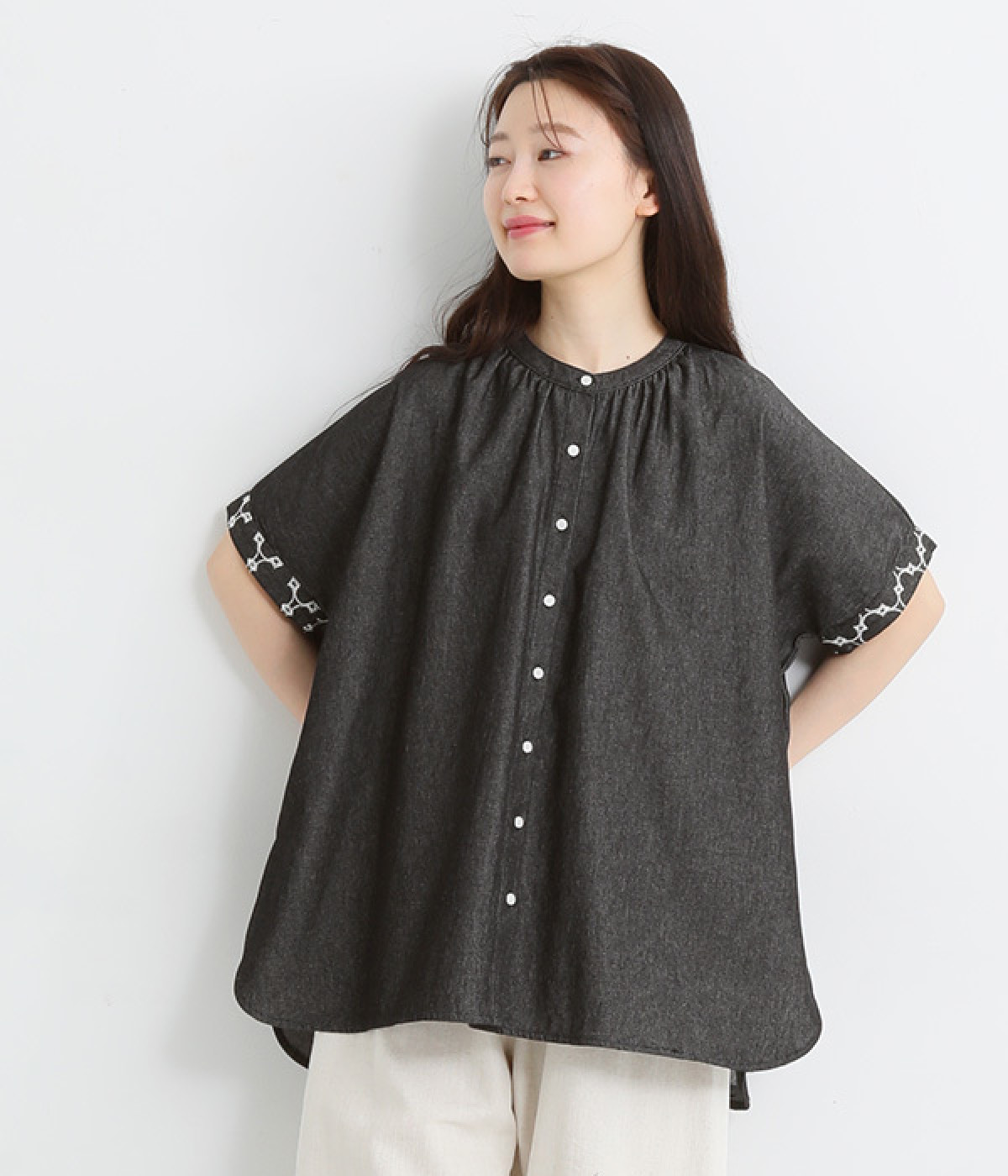 デニム×サークル刺繍ブラウス(ブラック-ONESIZE)