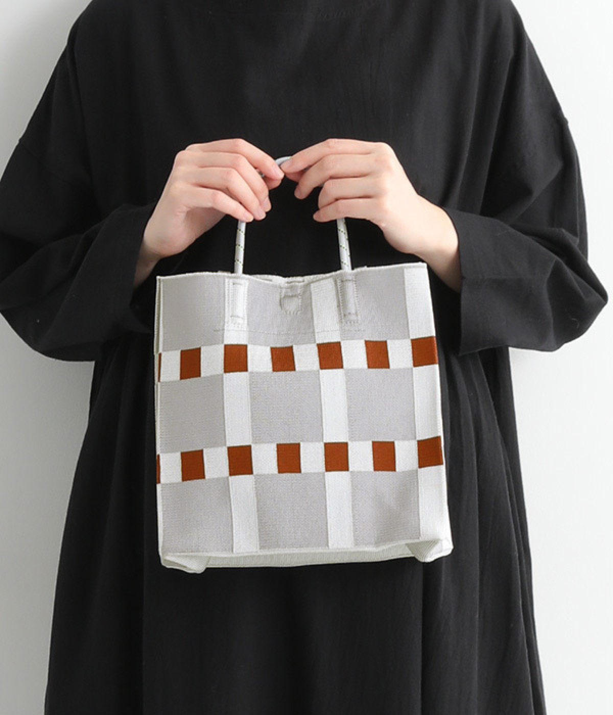 TILE PATTERN ペーパーバッグ(グレー-ONESIZE)