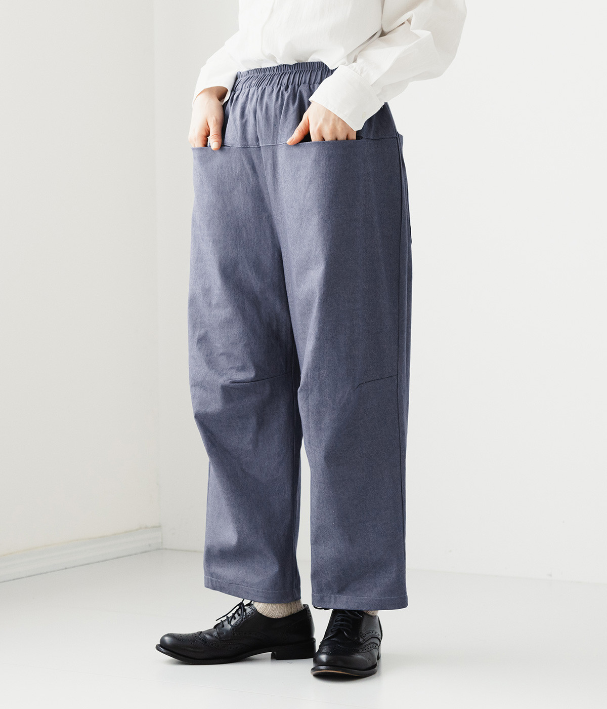 ストレッチカラーデニム コクーンパンツ(ネイビー-ONESIZE)