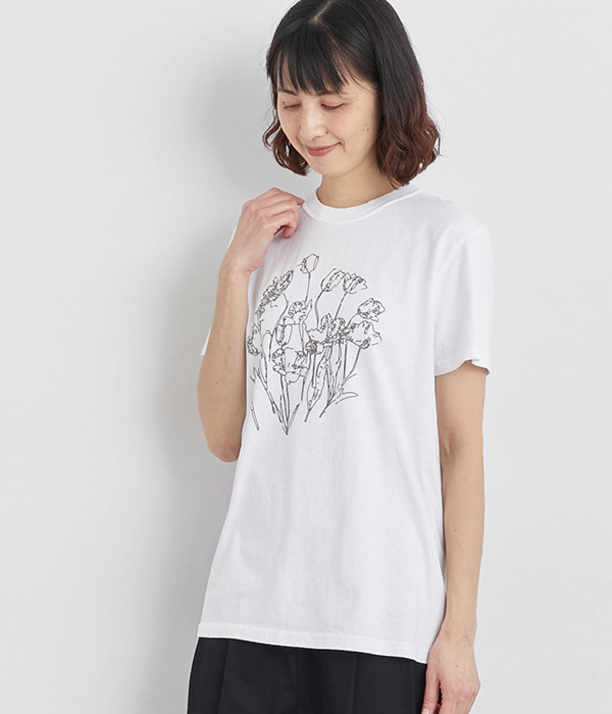 コットン天竺 プリントTシャツ　FLOWER(オフホワイト×オールドローズ-L)