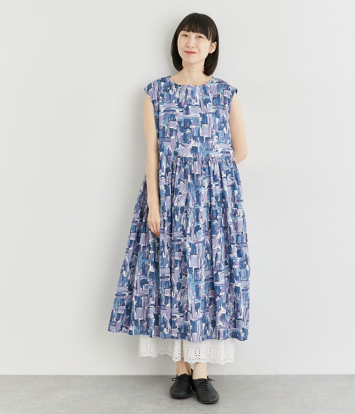 キャンブリック 幾何学柄ティアードワンピース(ネイビー-ONESIZE)