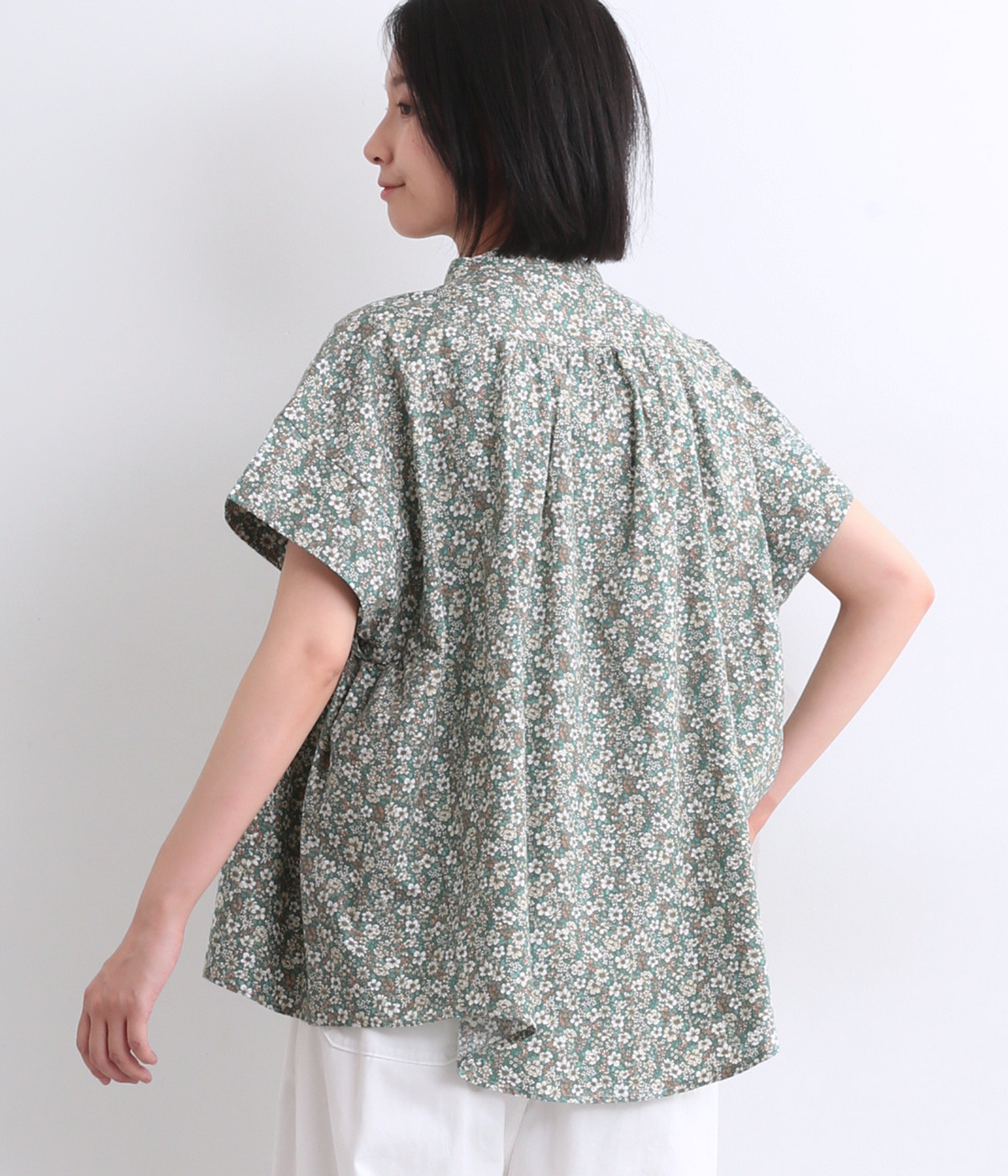 フラワープリント　脇ギャザーフレンチブラウス(グリーン-ONESIZE)