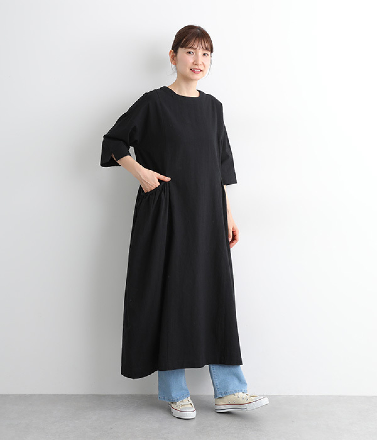 コットンリネン　ギャザーポケットワンピース(ブラック-ONESIZE)