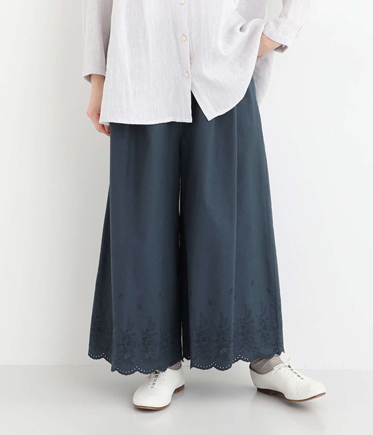 コットンツイル　スカラ刺繍キュロット(ネイビー-ONESIZE)