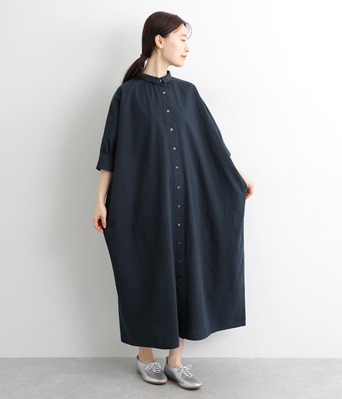 コットンリネン平織りBIGカフスワイドワンピース(ネイビー-ONESIZE)