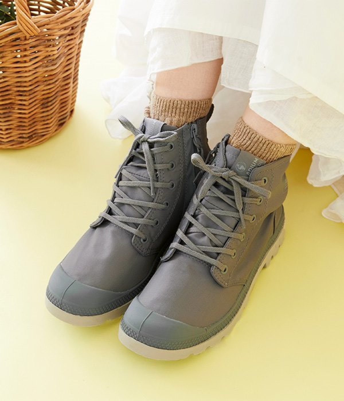 PAMPA HI SEEKER LITE＋ WP＋(GRAY FLANNEL-230)